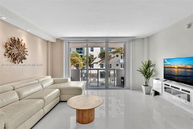 Building Photo - 9195 Collins Ave