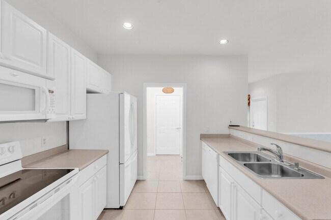 Building Photo - 1864 S Dovetail Dr