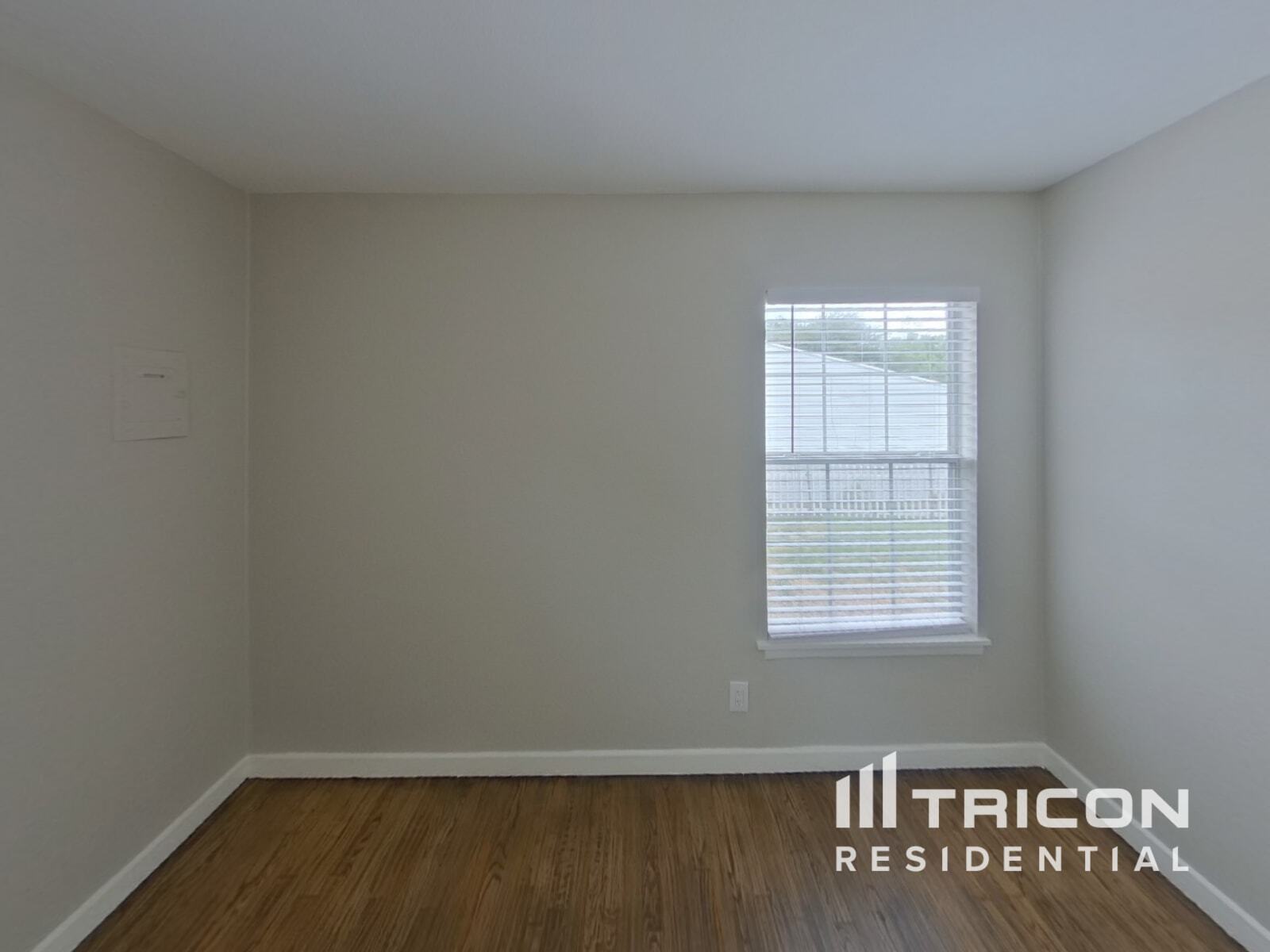 Building Photo - 5229 Westcrest Dr