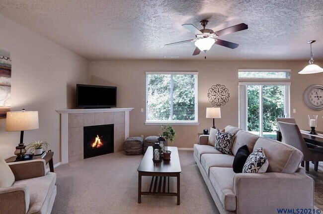 Building Photo - 848 NE Millstream Pl