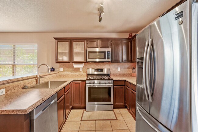 Building Photo - 5905 Redstone Mesa Ct