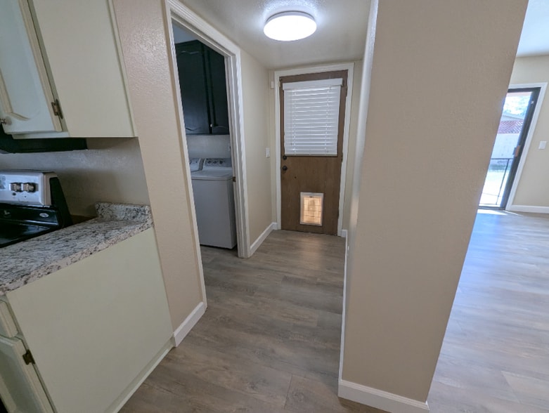 Building Photo - 4437 E Covina St