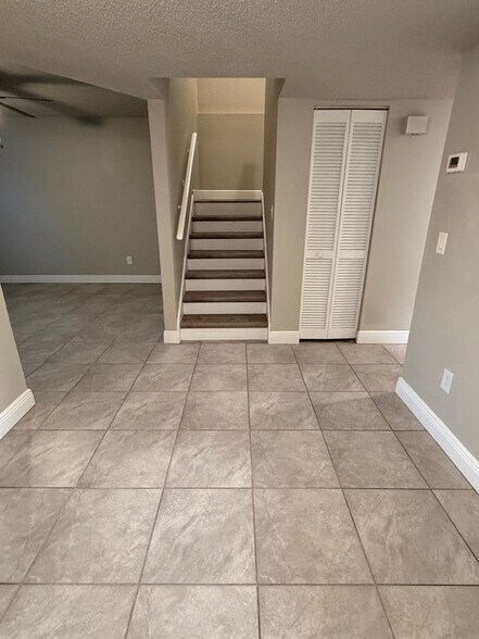 Building Photo - 1431 Croftwood Dr