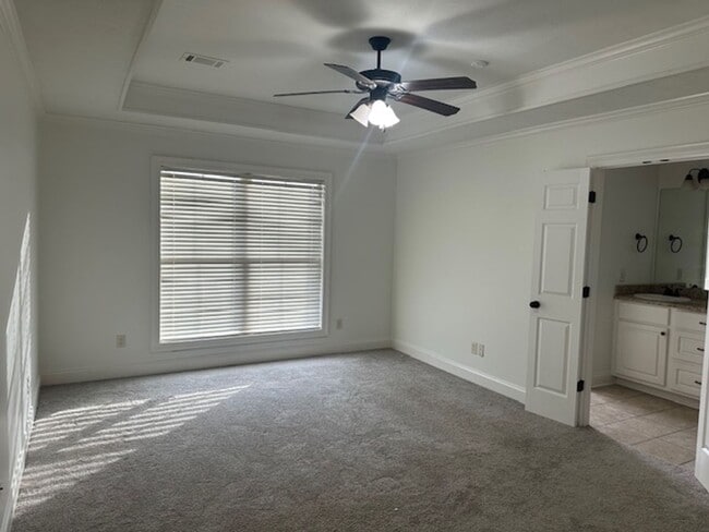 Building Photo - 3/2 For Rent in Germantown School District!