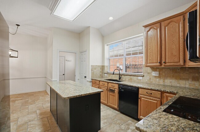 Building Photo - 6613 Barclay Ln