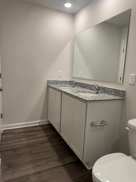 Building Photo - 121 Tigney Dr
