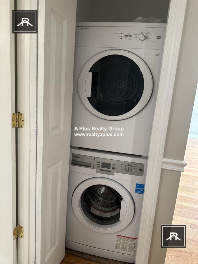 Building Photo - 2 bedroom in Boston MA 02132