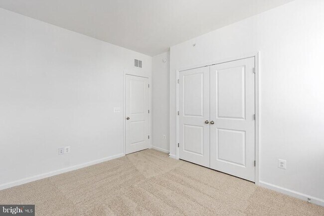Building Photo - 2514 Neabsco Common Pl