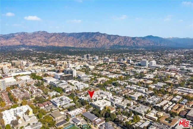 Building Photo - 360 S Euclid Ave