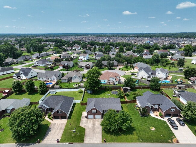 Building Photo - Show-Stopping Rental Home – A Rare Find wi...