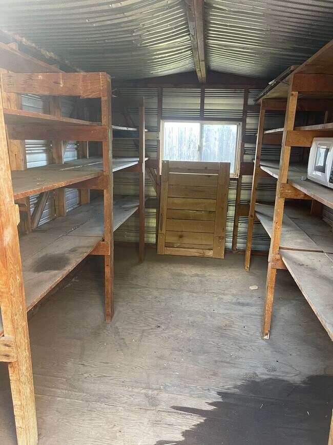 Building Photo - (2539 10th Ave Ct.)