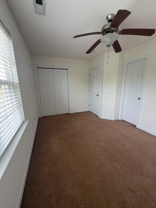 Building Photo - 207 Lanieve Ct