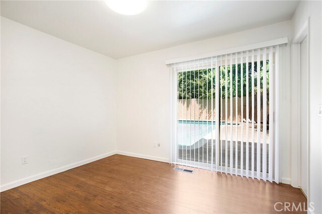 Building Photo - 1731 La Loma Dr