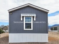 Building Photo - 700 S Carmichael Ave