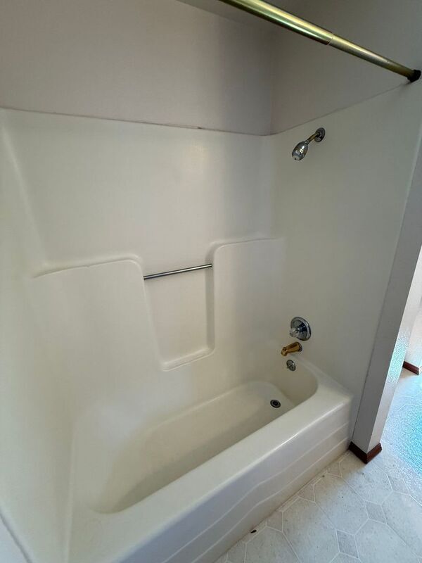Building Photo - 460 SE Conifer Pl