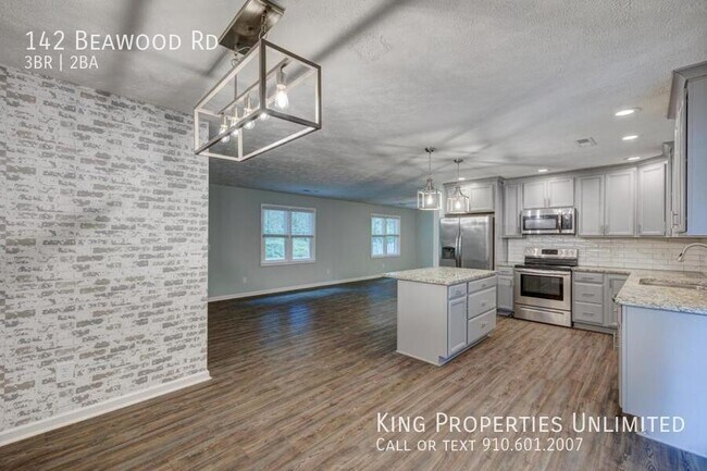 Building Photo - 142 Beawood Rd