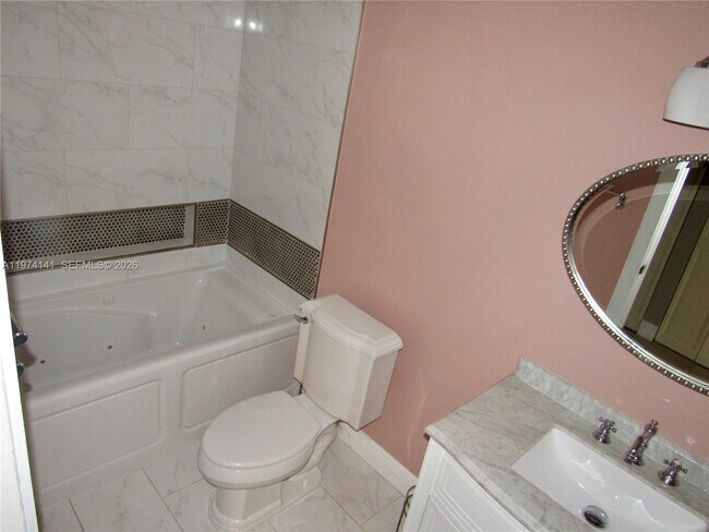 Building Photo - 233 Meadows Dr