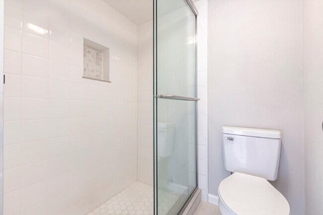 Building Photo - Move-In Ready: Goblin’s Treasure Awaits Sa...