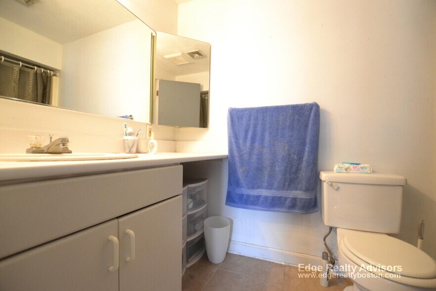 Building Photo - 101 Glenville Ave