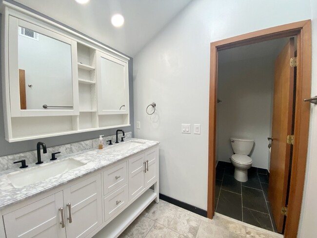 Building Photo - Rare opportunity to rent in Hilton Head Pl...