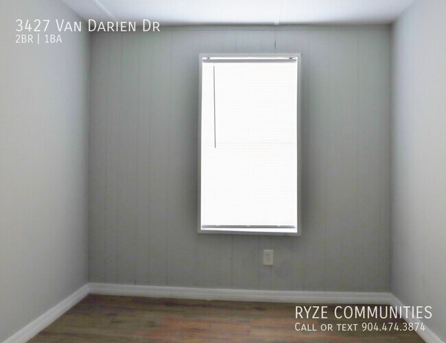 Building Photo - 2 bed | 1 bath - Dunn Avenue Area