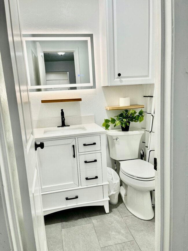 Building Photo - 3762 Laura Leigh Dr