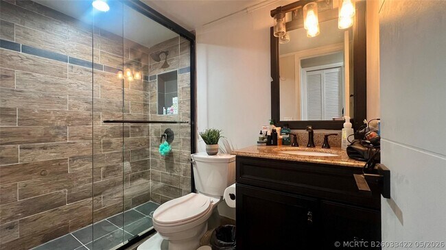 Building Photo - 4040 N Hills Dr