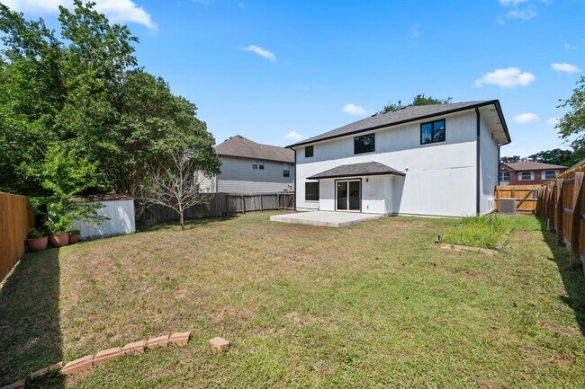 Building Photo - 9707 Nightjar Dr