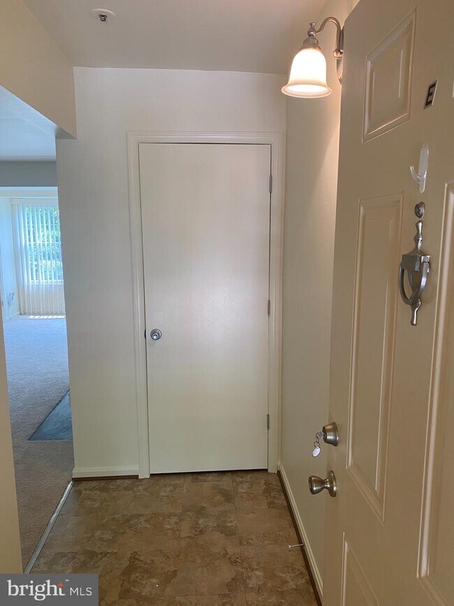 Building Photo - 14905 Cleese Ct