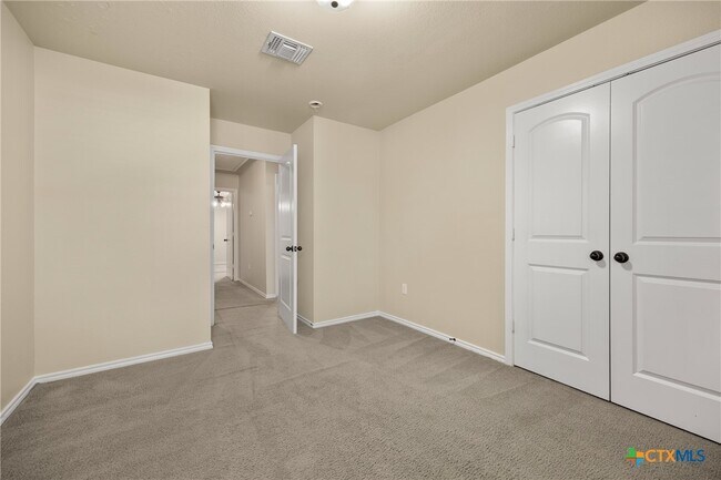 Building Photo - 1011 Brown Rock Dr