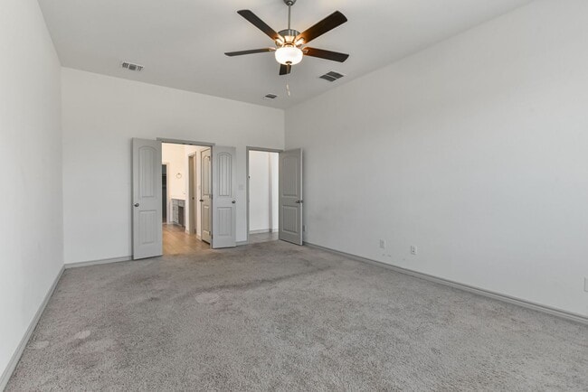 Building Photo - 7915 Gold Dr