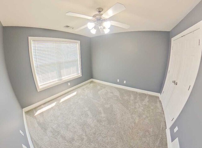 Building Photo - Fenced In Yard + Pet Friendly + Bonus Storage Shed + Stainless Steel Appliances + Washer & Dryer ...