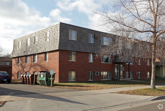 Primary Photo - Montana Apartments