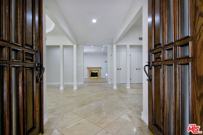 Building Photo - 23637 Park Belmonte