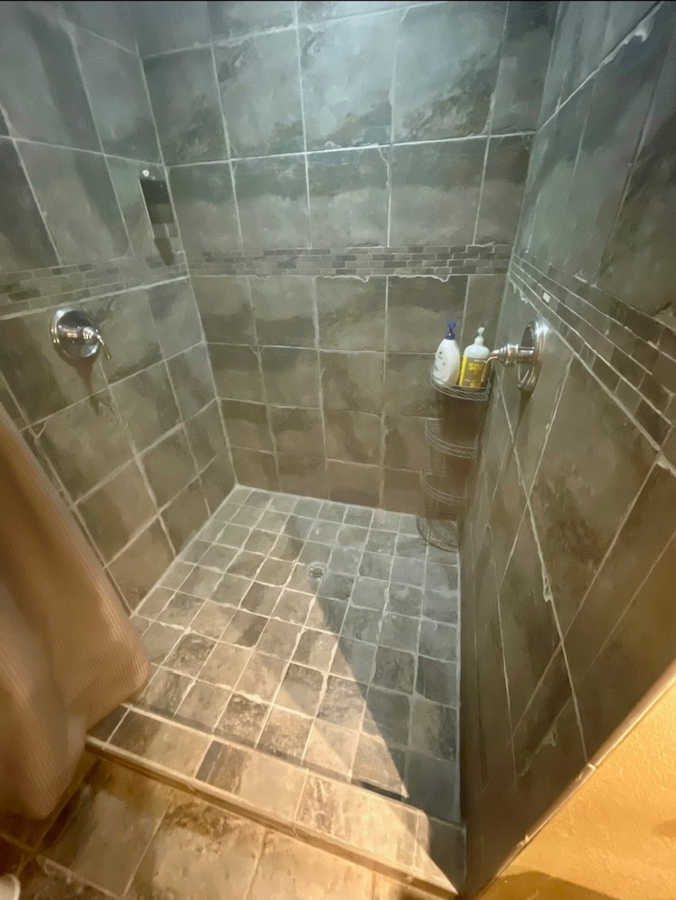 Building Photo - 1887 Hunters Dr