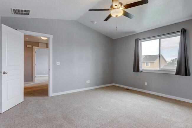 Building Photo - 4 Bed/2.5 Home In Kuna! - Pets Welcome!
