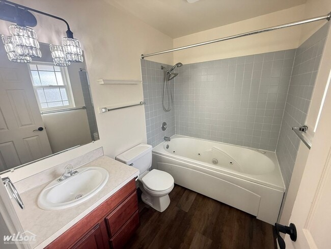 Building Photo - West Valley Rental – 2 Bed, 2 Bath, Large Living Area