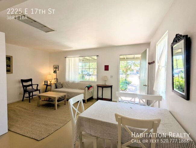 Building Photo - 2225 E 17th St