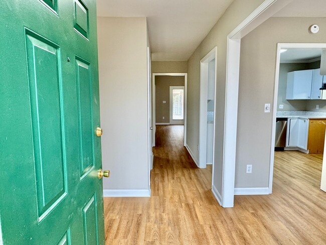 Building Photo - 3-Bedroom patio home with so much to love!