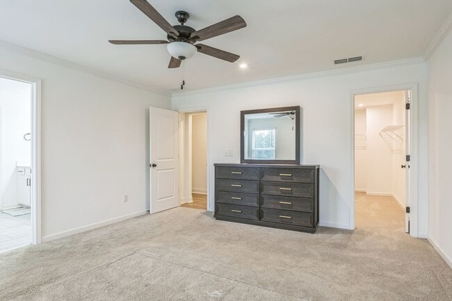Building Photo - 3682 Bradford Way