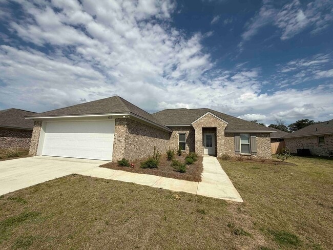 Building Photo - 132 Madisonville Dr