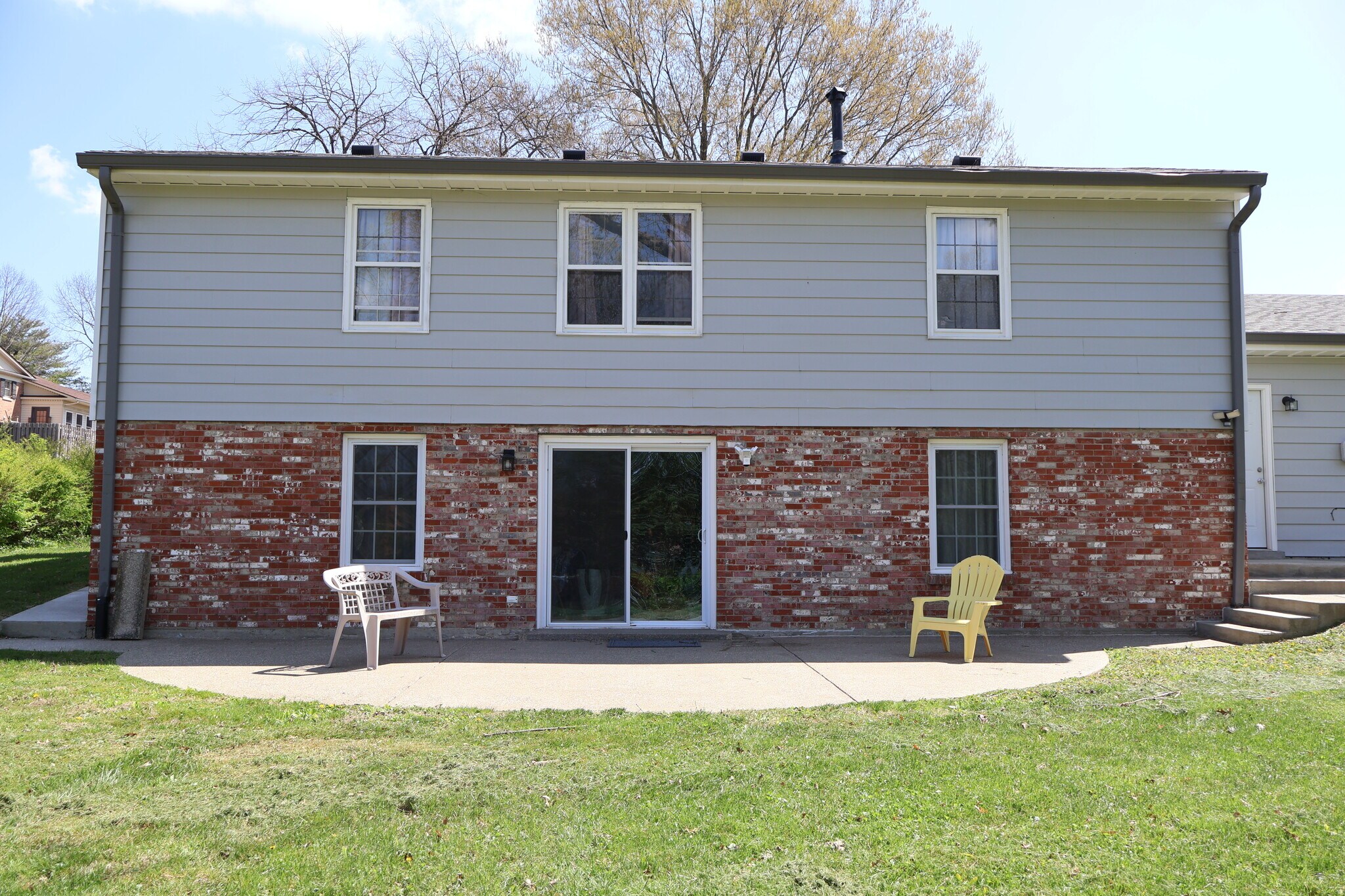 Building Photo - 3497 Castleton Hl