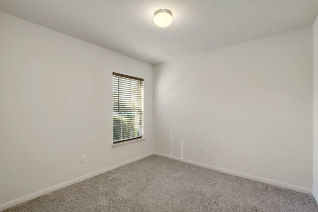 Building Photo - 1444 Breanna Ln