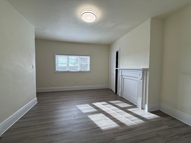 Building Photo - Updated 2BR 1.5 Bath House now available!