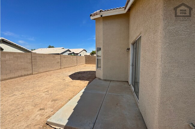 Building Photo - 3Bed/2Bath House at Northern Ave/87th Ave! Ready for Immediate Move-In! – Corner Lot!