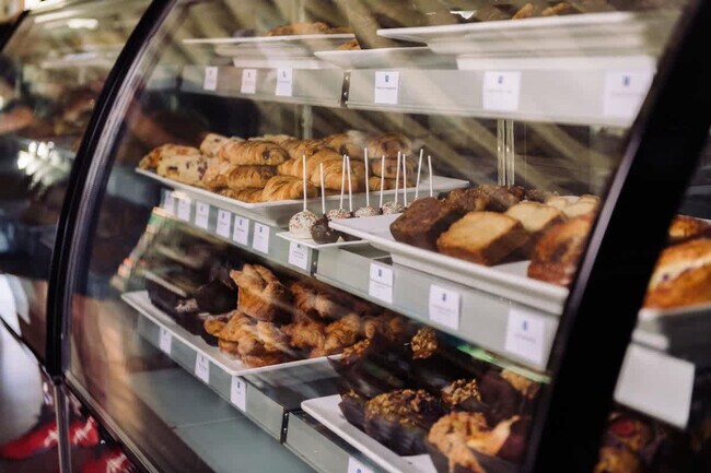 Building Photo - 1600 Atlas Peak Rd