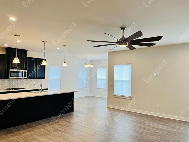 Building Photo - 9744 Katz Ln
