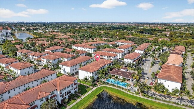 Building Photo - 2705 SW 119th Way