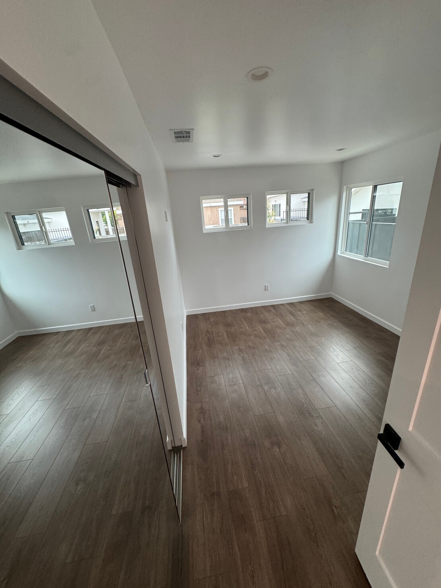 Building Photo - 11905 Freeman Ave