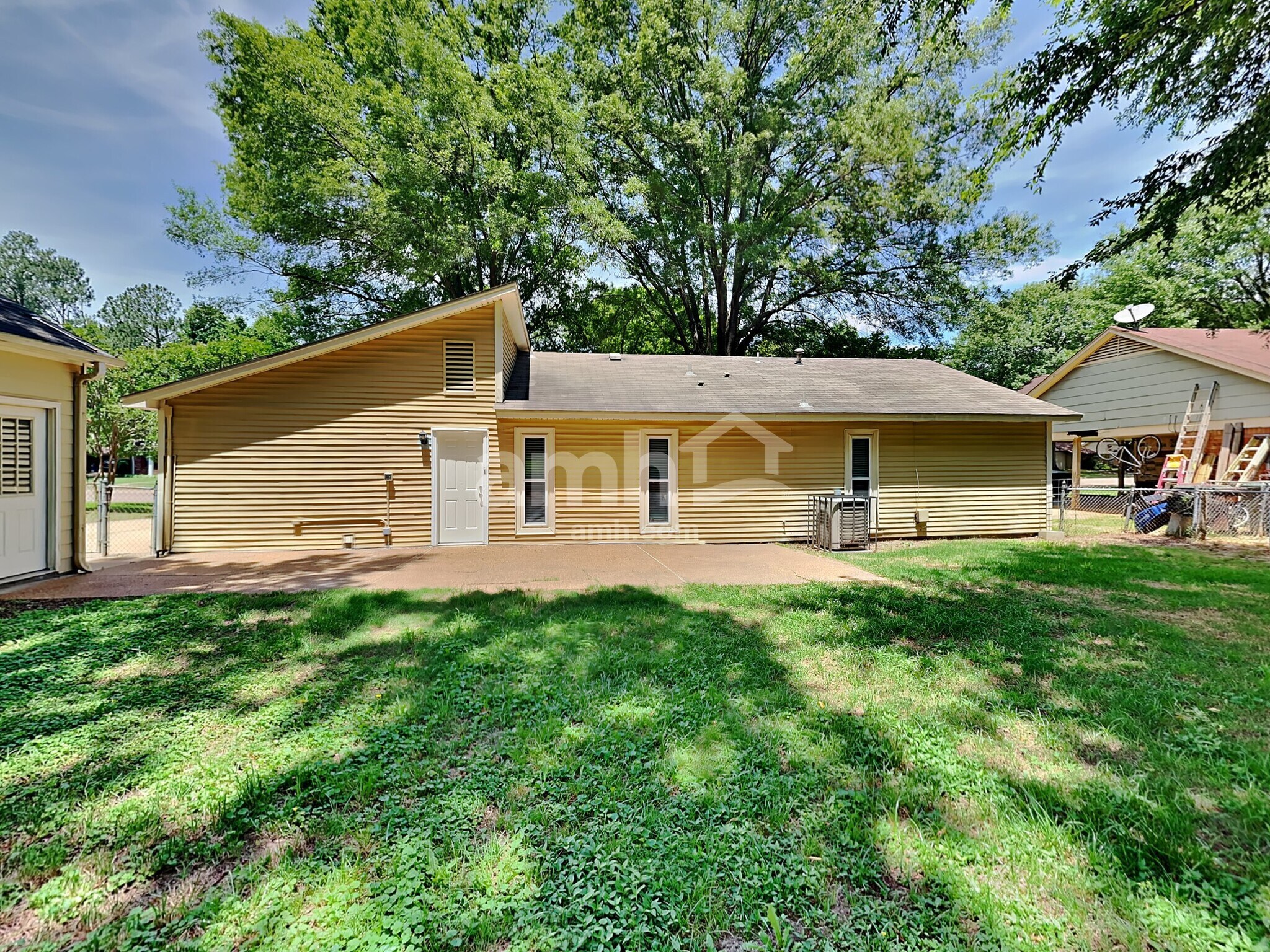 Building Photo - 3108 Sleepy Hollow Rd